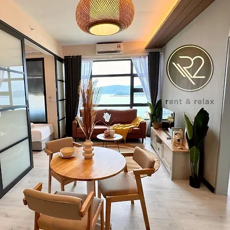 Sea&Pool View Stunning Homestay, Wifi, Netflix Near Malls, Jetty, Convenient Stores